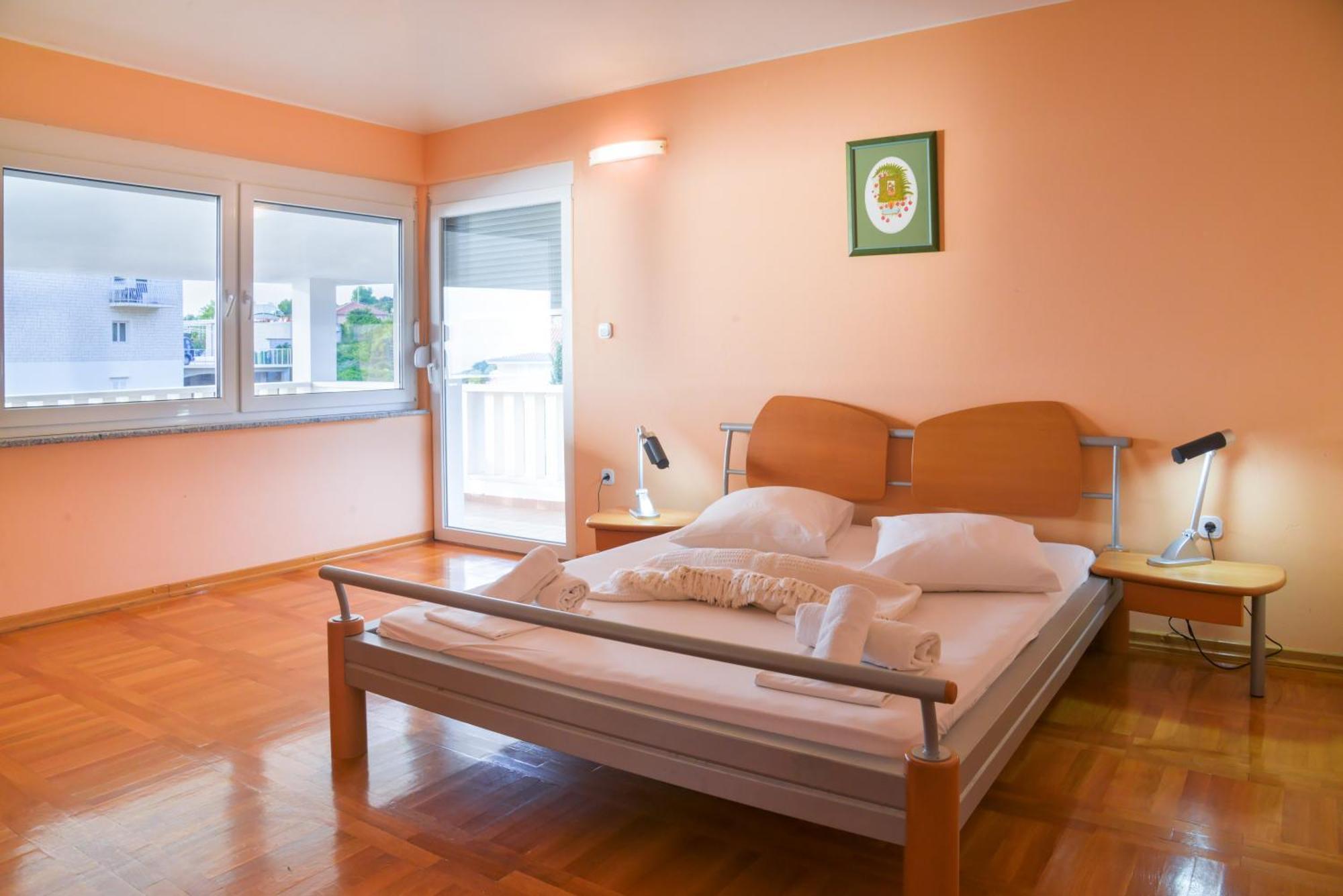 Oasis Blue Apartment พรีมอชเตน ภายนอก รูปภาพ