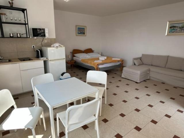 Oasis Blue Apartment พรีมอชเตน ภายนอก รูปภาพ